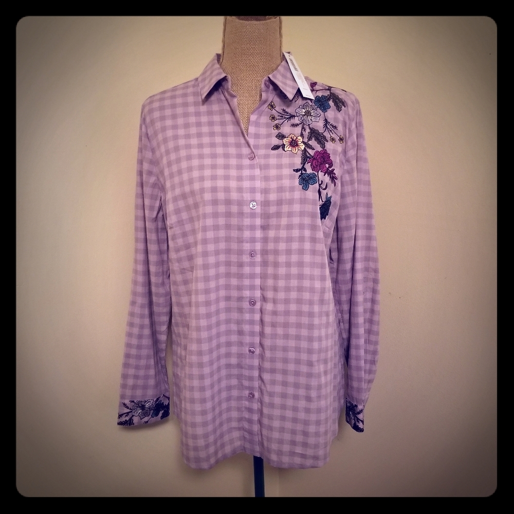 NWT Chico's purple embroidered trim button up